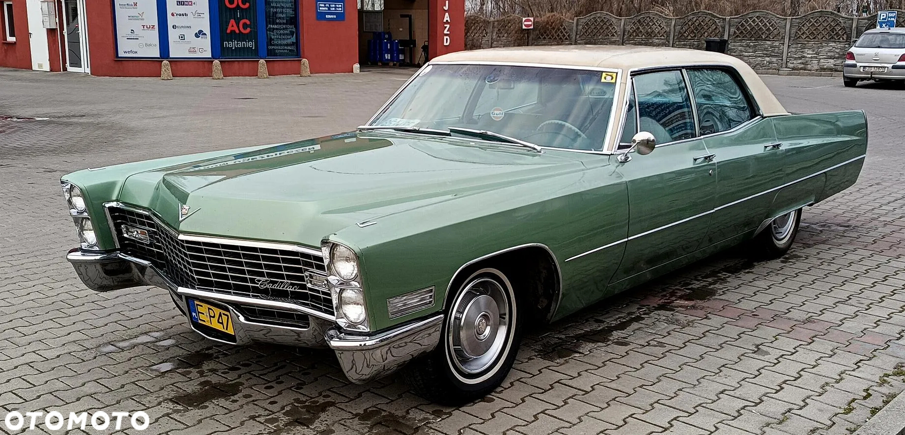 Cadillac Deville - 9