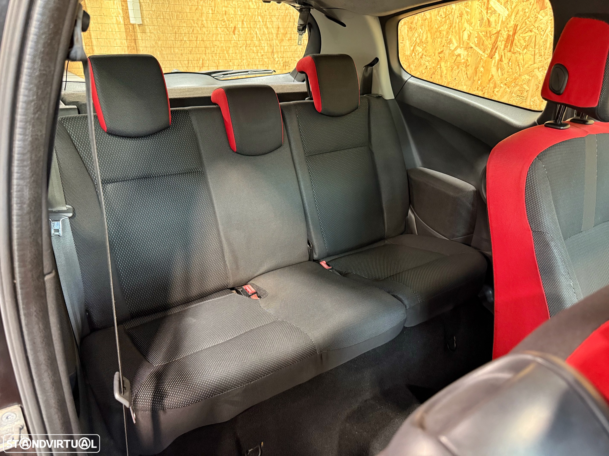 Renault Clio 1.2 16V Rip Curl II - 21