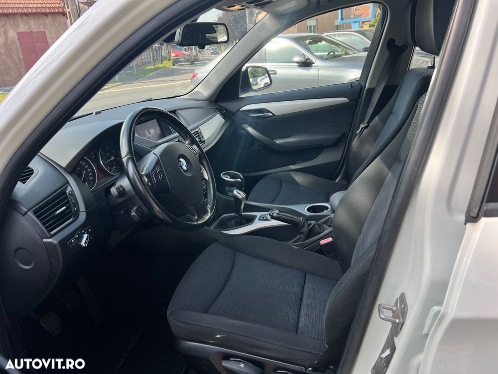 BMW X1 sDrive16d - 13