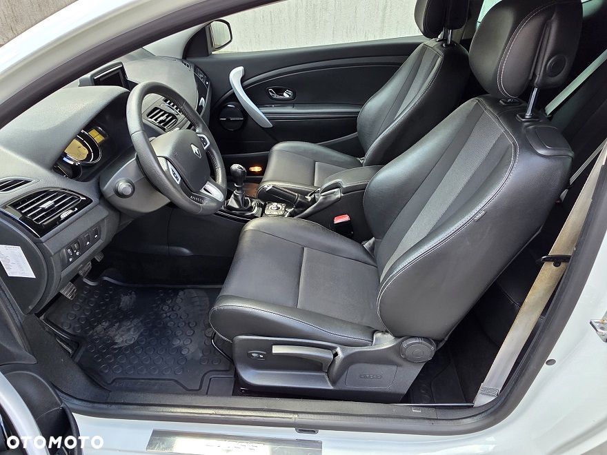 Renault Megane ENERGY TCe 115 Start & Stop Bose Edition - 14