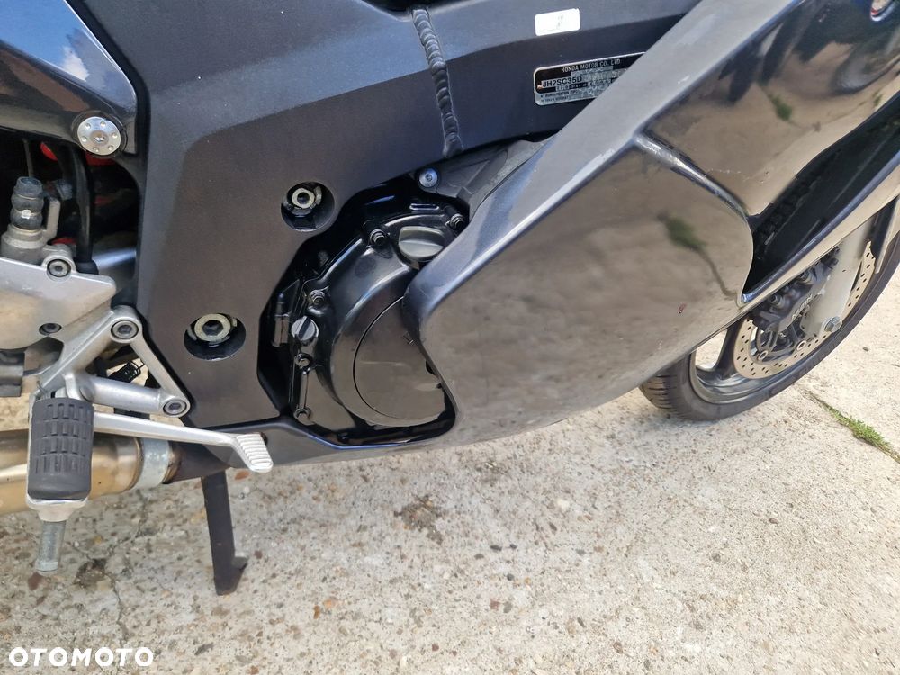 Honda CBR - 18