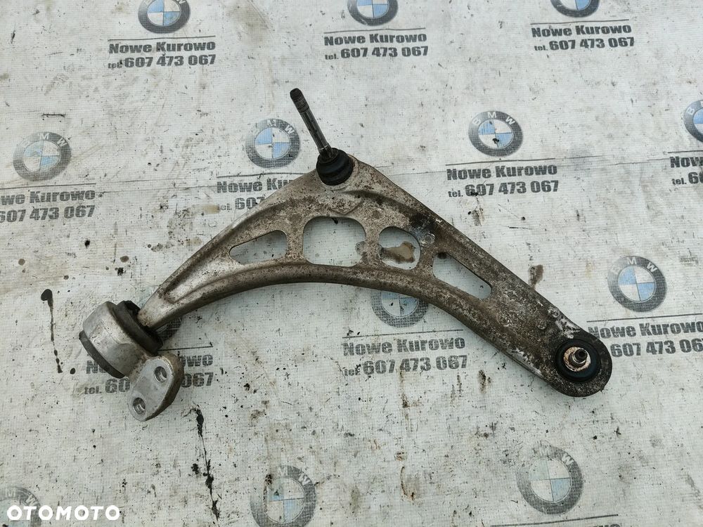 BMW E46 Wahacz prawy przedni przód - 1