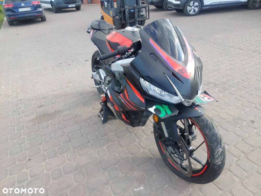 Aprilia RS - 8