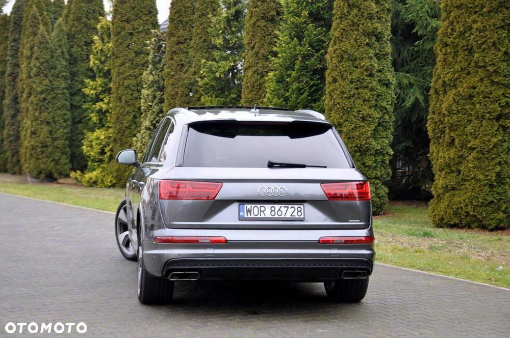 Audi Q7 - 15
