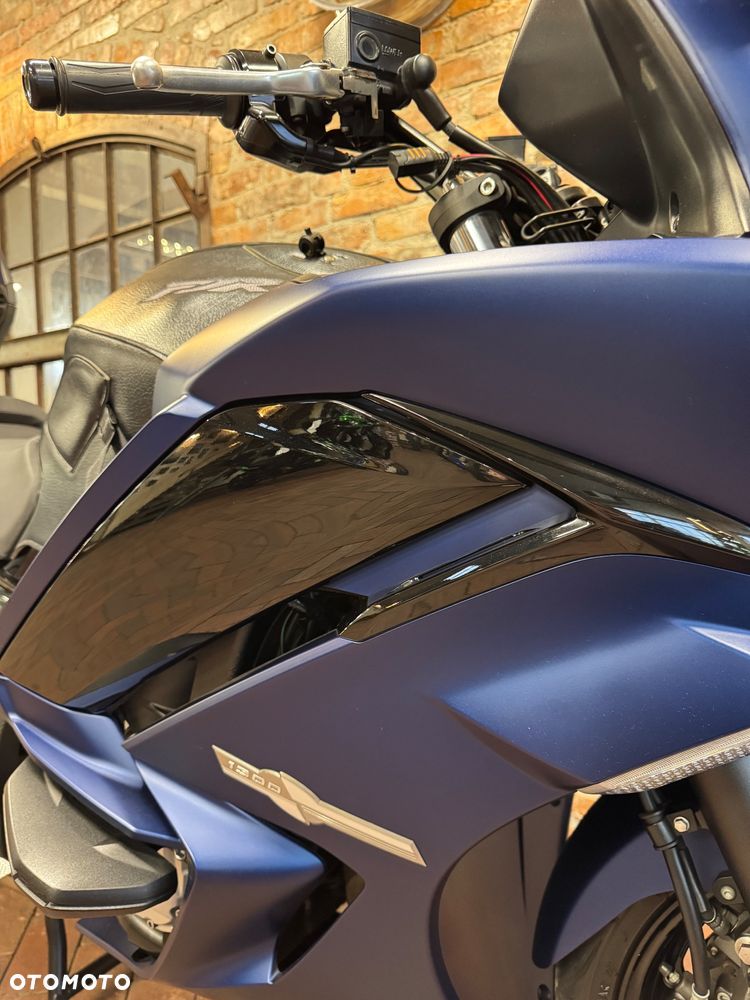 Yamaha FJR - 33