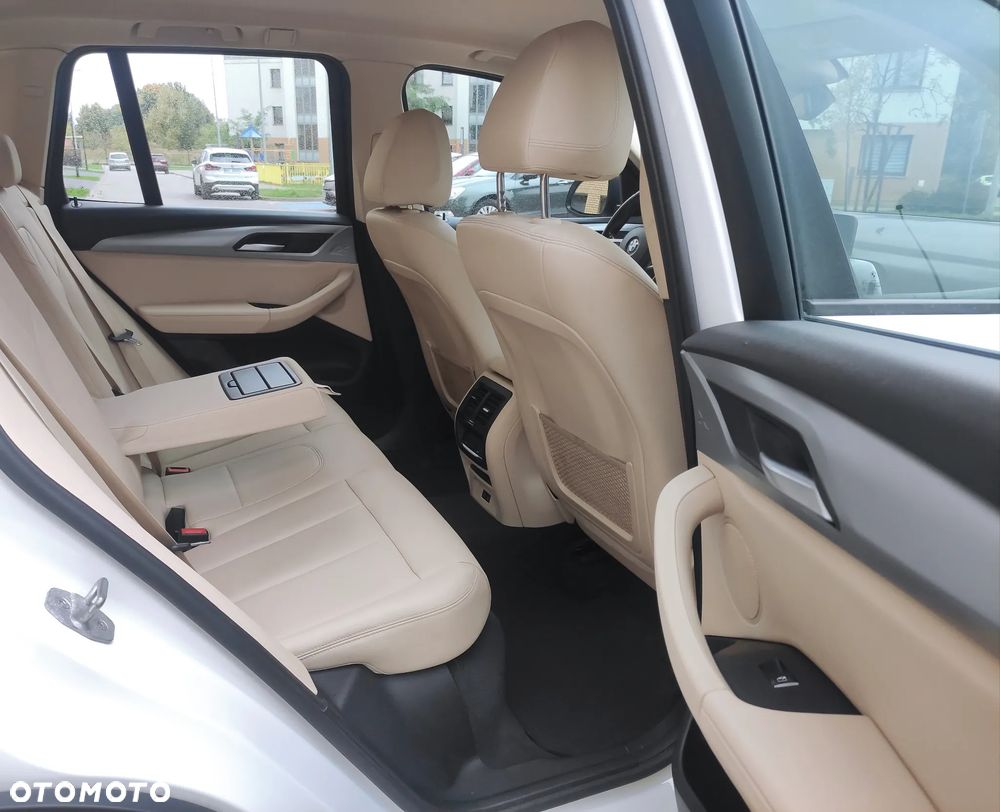 BMW X3 xDrive20d Business Edition sport - 30