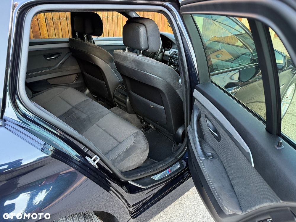 BMW Seria 5 525d - 16