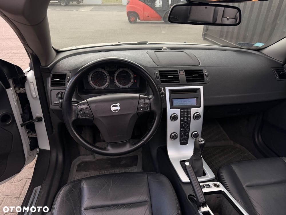 Volvo C70 2.0D Momentum - 8