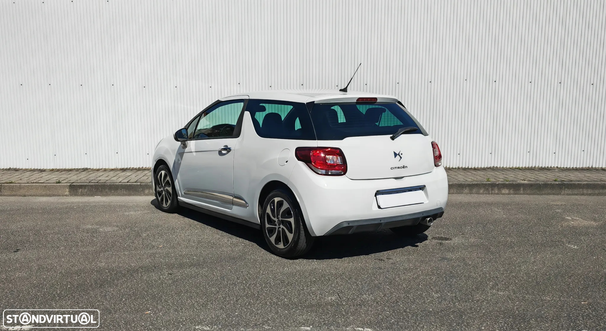 Citroën DS3 1.6 e-HDi So Chic - 13