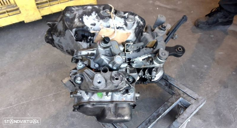 Caixa De Velocidades Opel Corsa C (X01) - 2