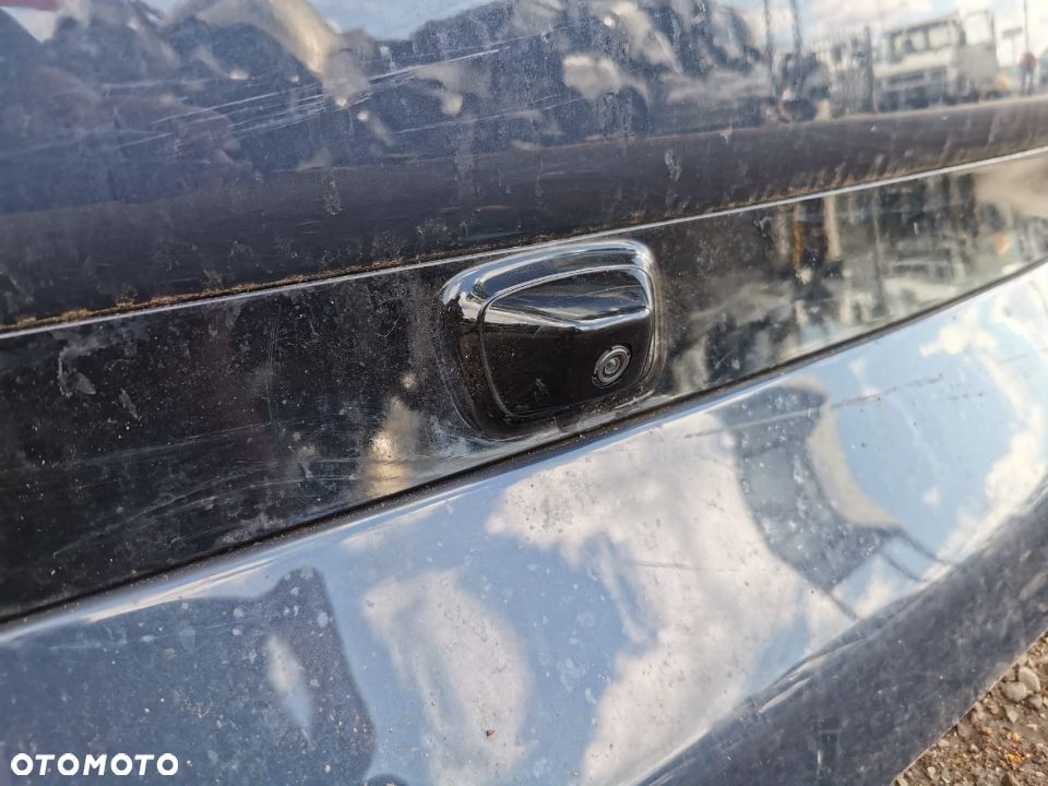 Klapa bagażnika KIA Soul II kamera - 3