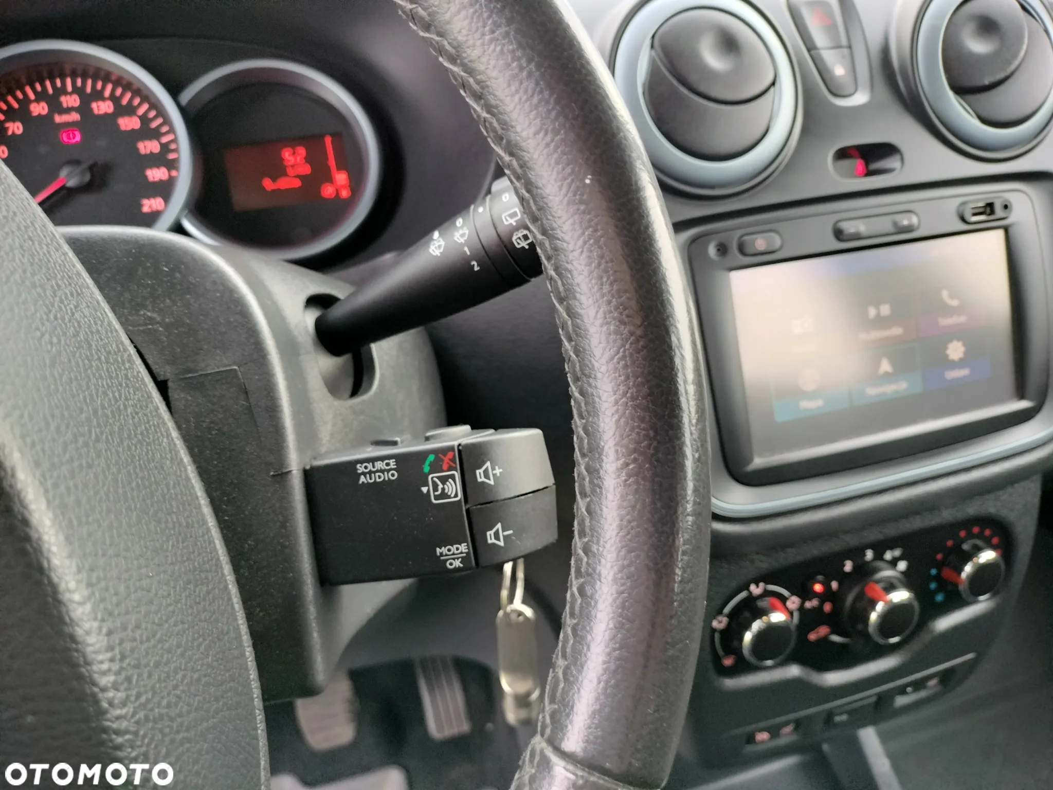 Dacia Lodgy dCi 110 Stepway - 19