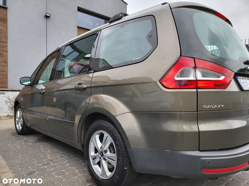 Ford Galaxy - 4