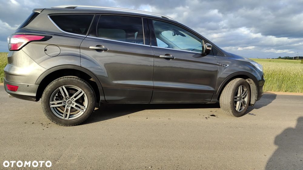 Ford Kuga - 8