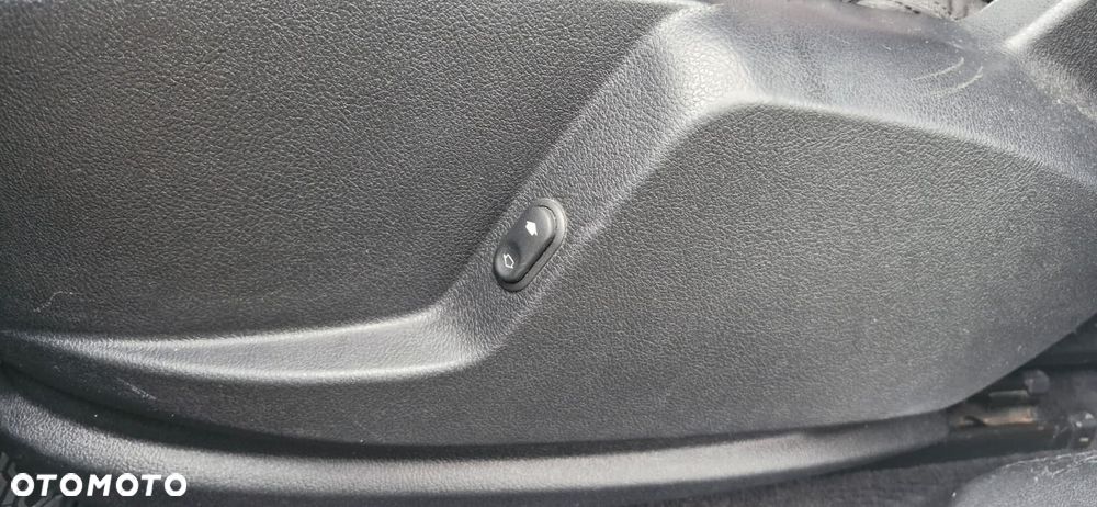 Ford S-Max 2.0 TDCi Titanium - 35