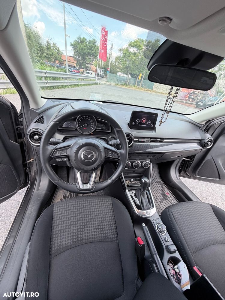 Mazda 2 - 5