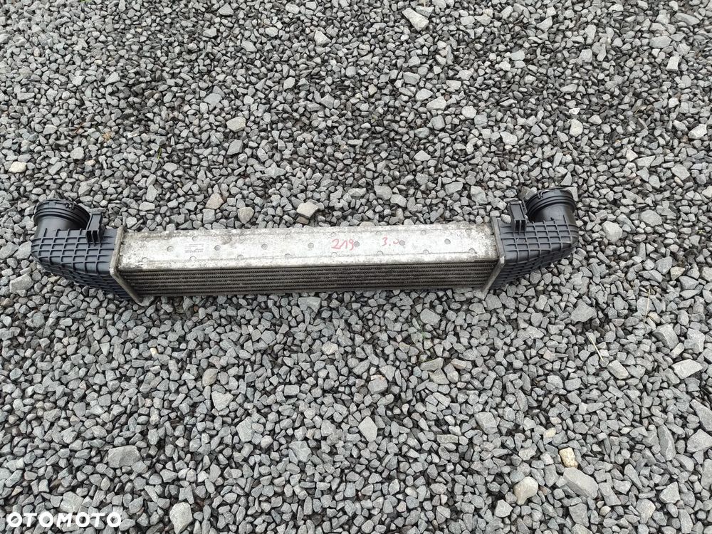 MERCEDES W211 W219 3.0 CDI OM642 INTERCOOLER Chłodnica Powietrza