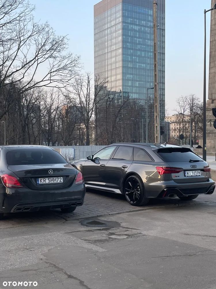 Audi RS6 Avant - 22