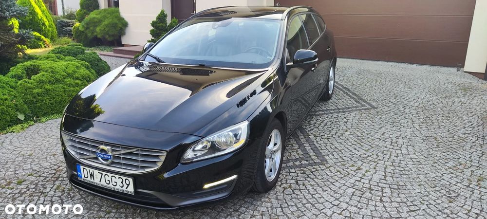 Volvo V60 D4 Kinetic - 1