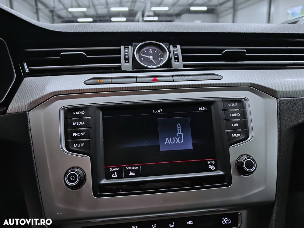 Volkswagen Passat 1.6 TDI (BlueMotion Technology) Comfortline - 16