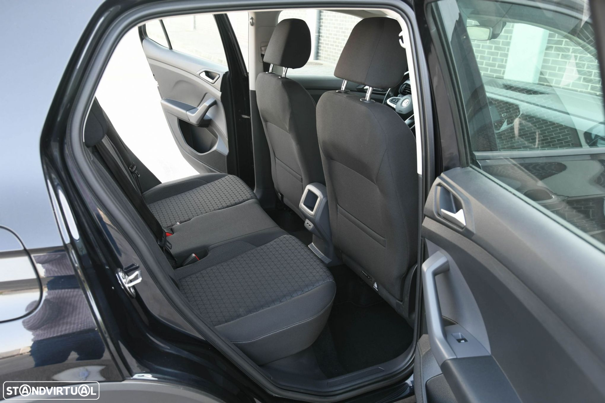 VW T-Cross - 13