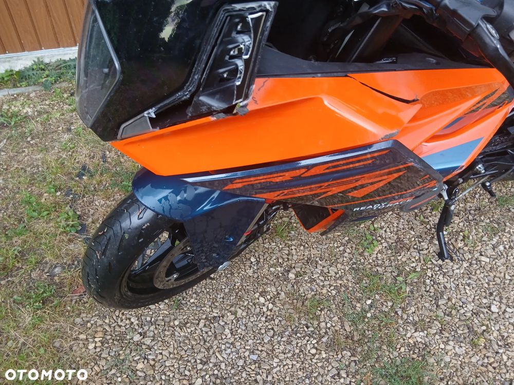 KTM RC 125 - 6
