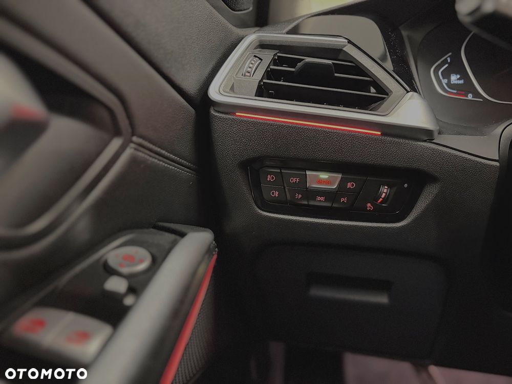 BMW Seria 3 320d Sport Line - 22