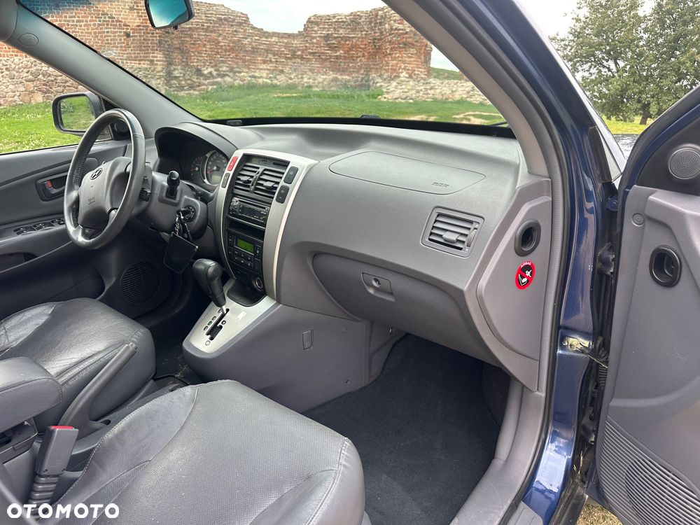 Hyundai Tucson 2.0 CRDi Elegance + - 20
