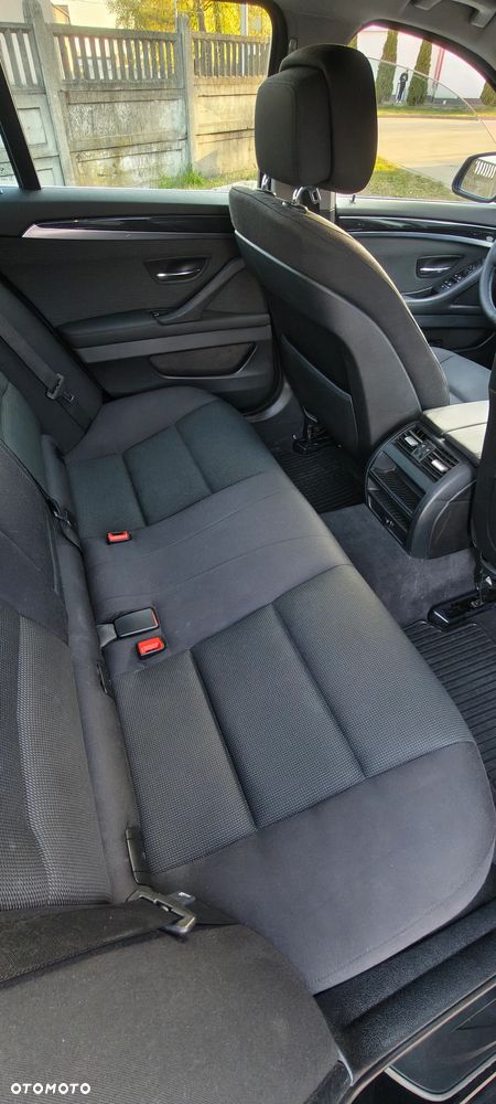 BMW Seria 5 525d Luxury Line - 20