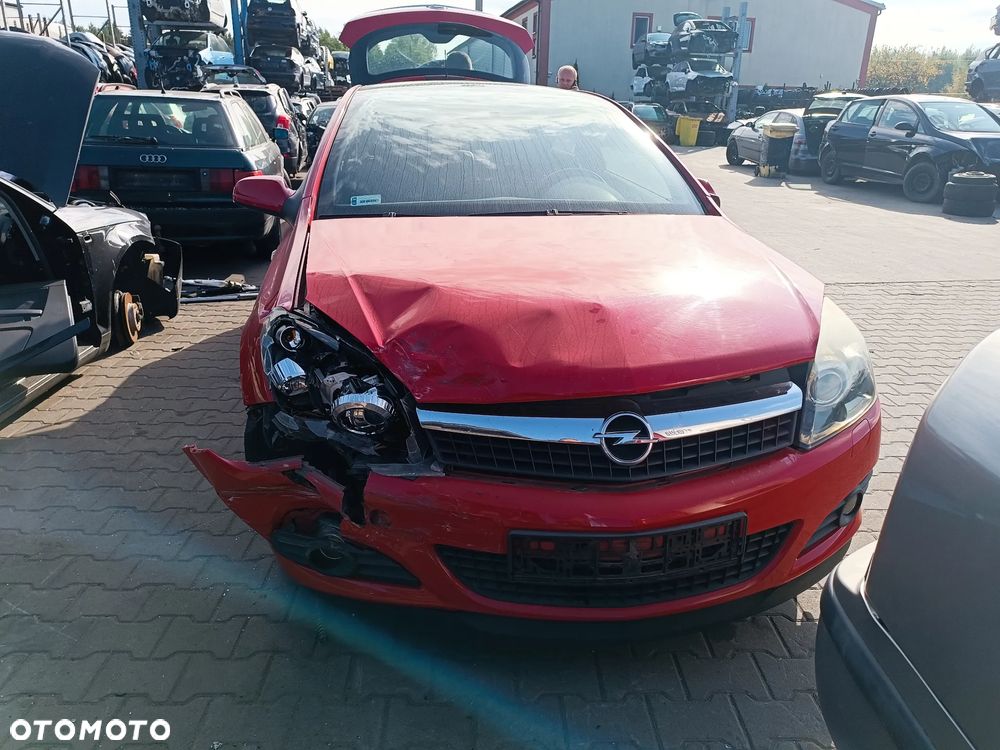 Opel astra H GTC Z silnikiem 1.6 turbo o ozn. Z16LET i skrzynią manualną 6 biegów M32 kod lakieru  Z50B - 6