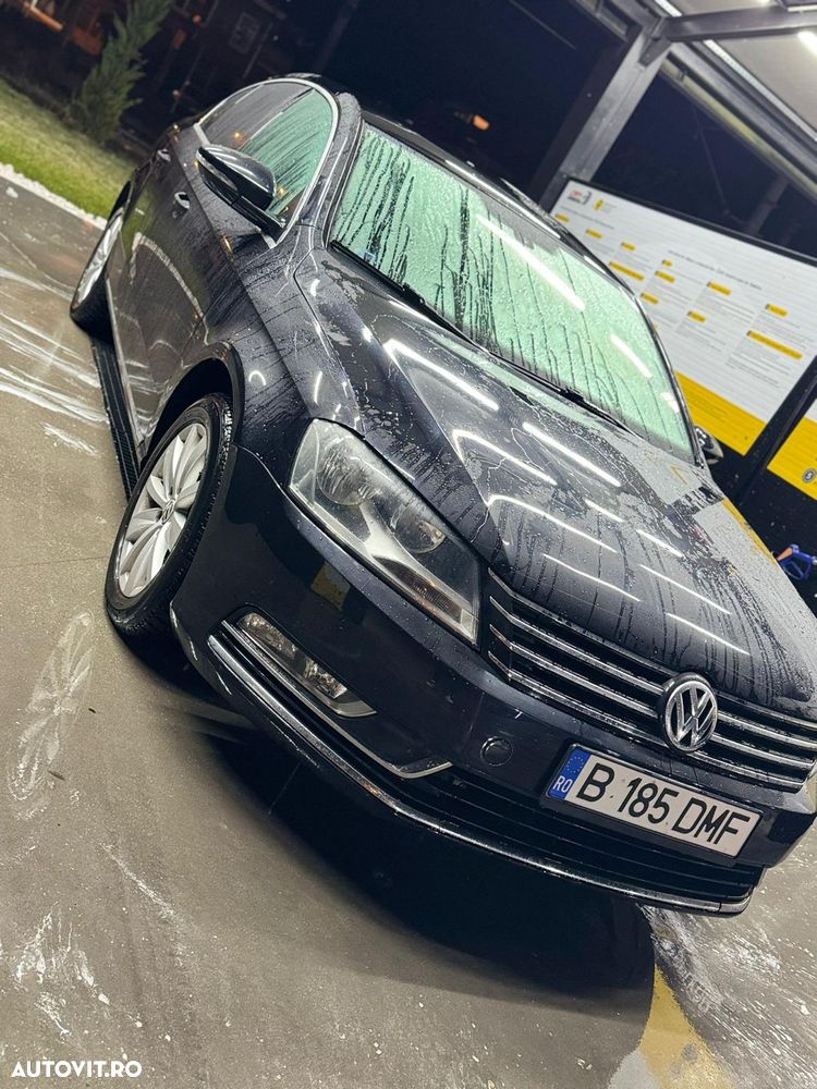 Volkswagen Passat - 13