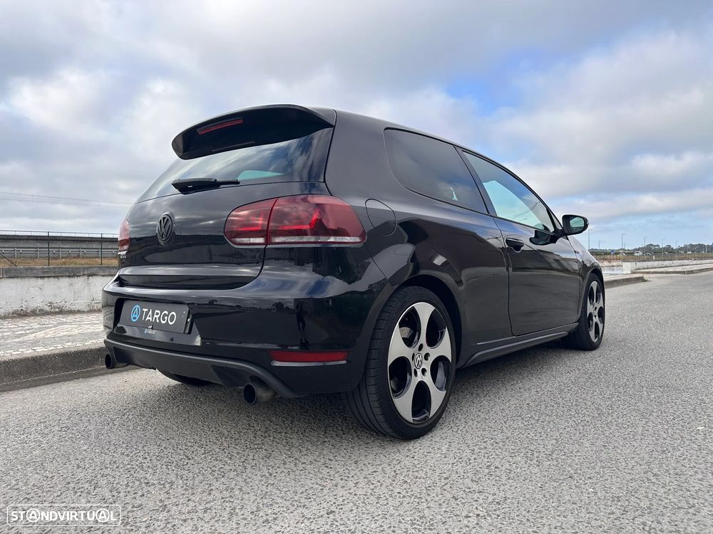 VW Golf 2.0 GTI - 37