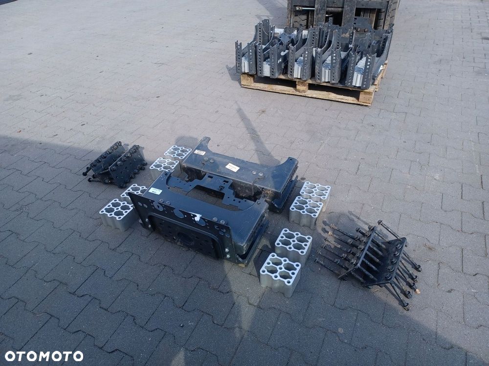 Belka zaczepowa VOLVO FM FH FE TM190/63 NOWA Oryginał Euro 2-6 Komplet - 2