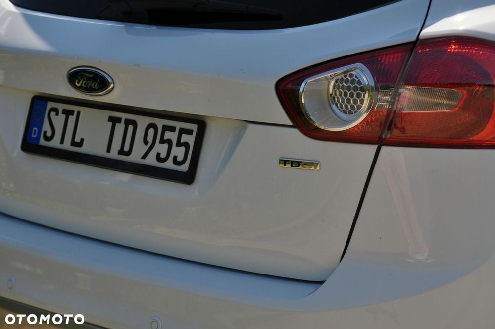 Ford Kuga - 16