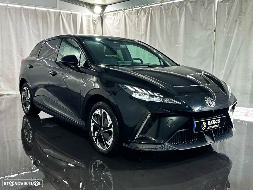 MG MG4 64 kWh Luxury - 4