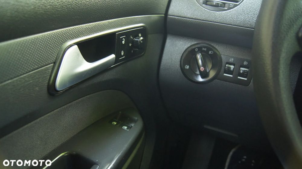 Volkswagen Caddy Trendline - 22