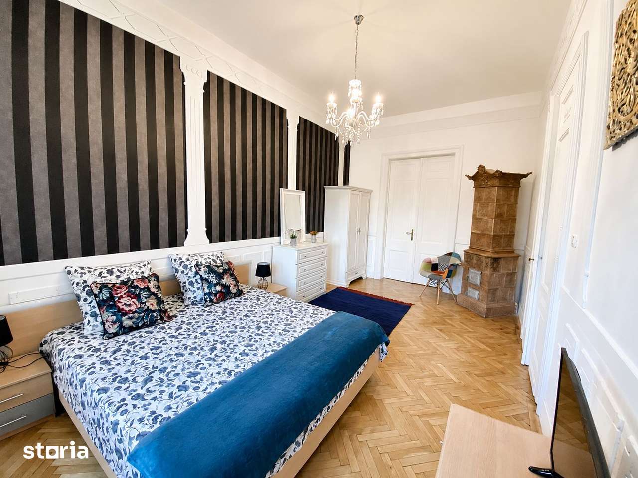 Comision 0%, Apartament 4 camere, RENOVAT, Etaj 2, 134 mp, Zona Sinaia — fotografia 3