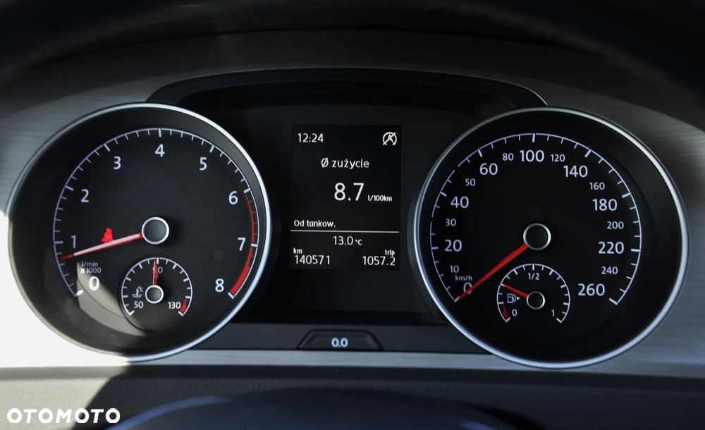 Volkswagen Golf 1.4 TSI BMT Comfortline - 28