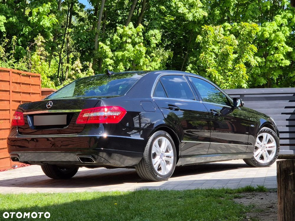 Mercedes-Benz Klasa E 200 BlueEFFICIENCY 7G-TRONIC Avantgarde - 12