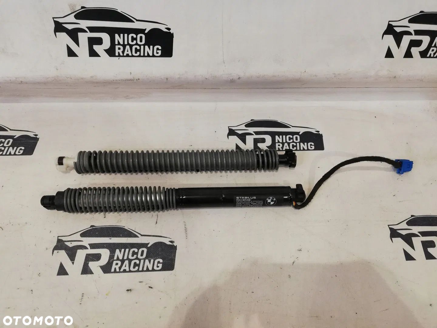 SIŁOWNIK TELESKOP SPRĘŻYNA TYLNEJ KLAPY BMW 7 G11 G12 7357110 7357109 - 1
