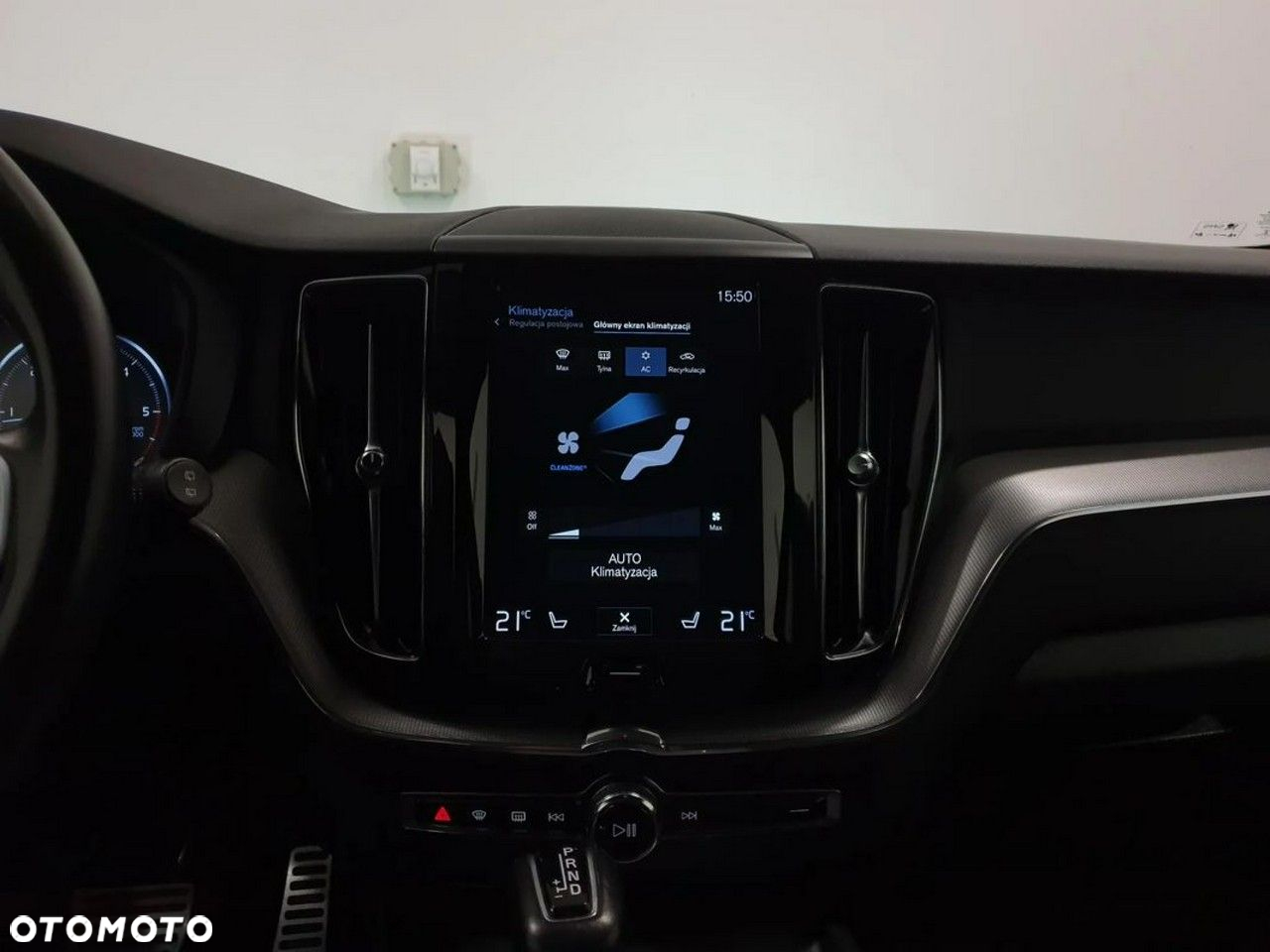 Volvo XC 60 D4 R-Design - 18