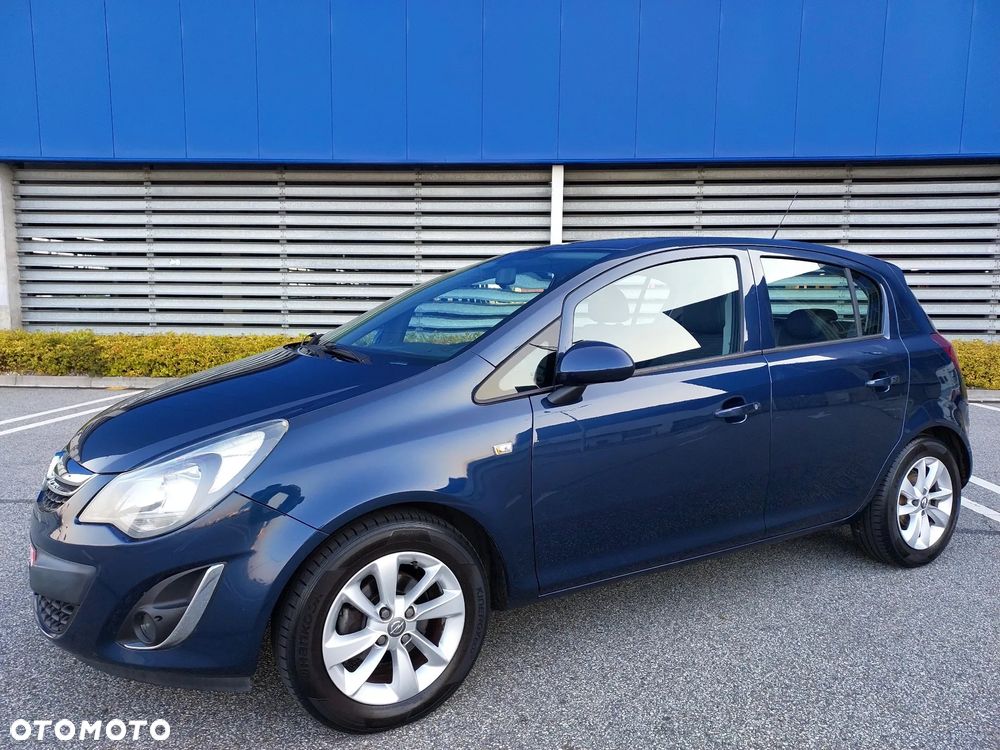 Opel Corsa 1.2 16V Cosmo - 2