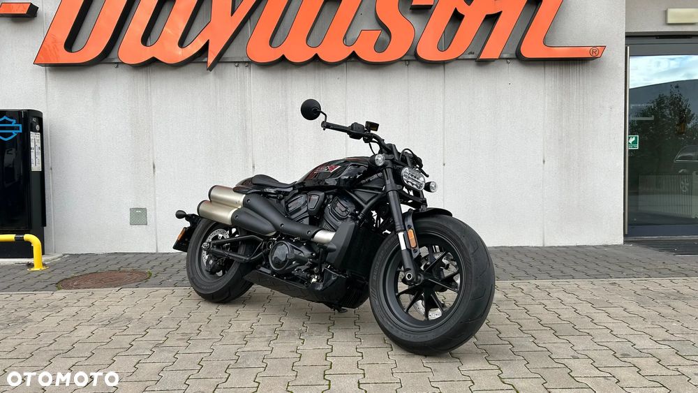 Harley-Davidson Sportster - 1