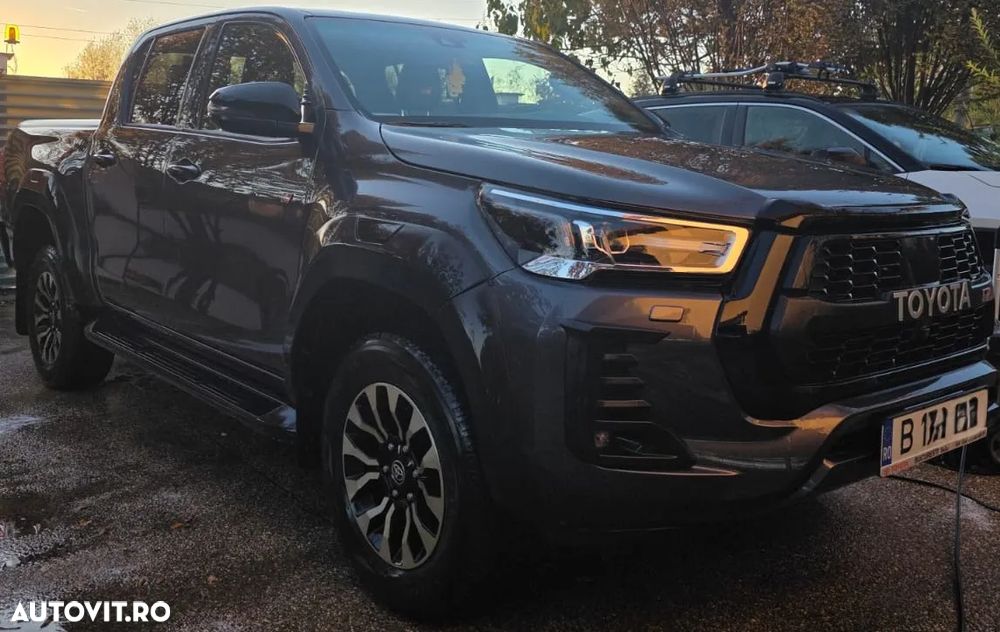 Toyota Hilux 2.8D 204CP 4x4 Double Cab AT GR Sport - 2