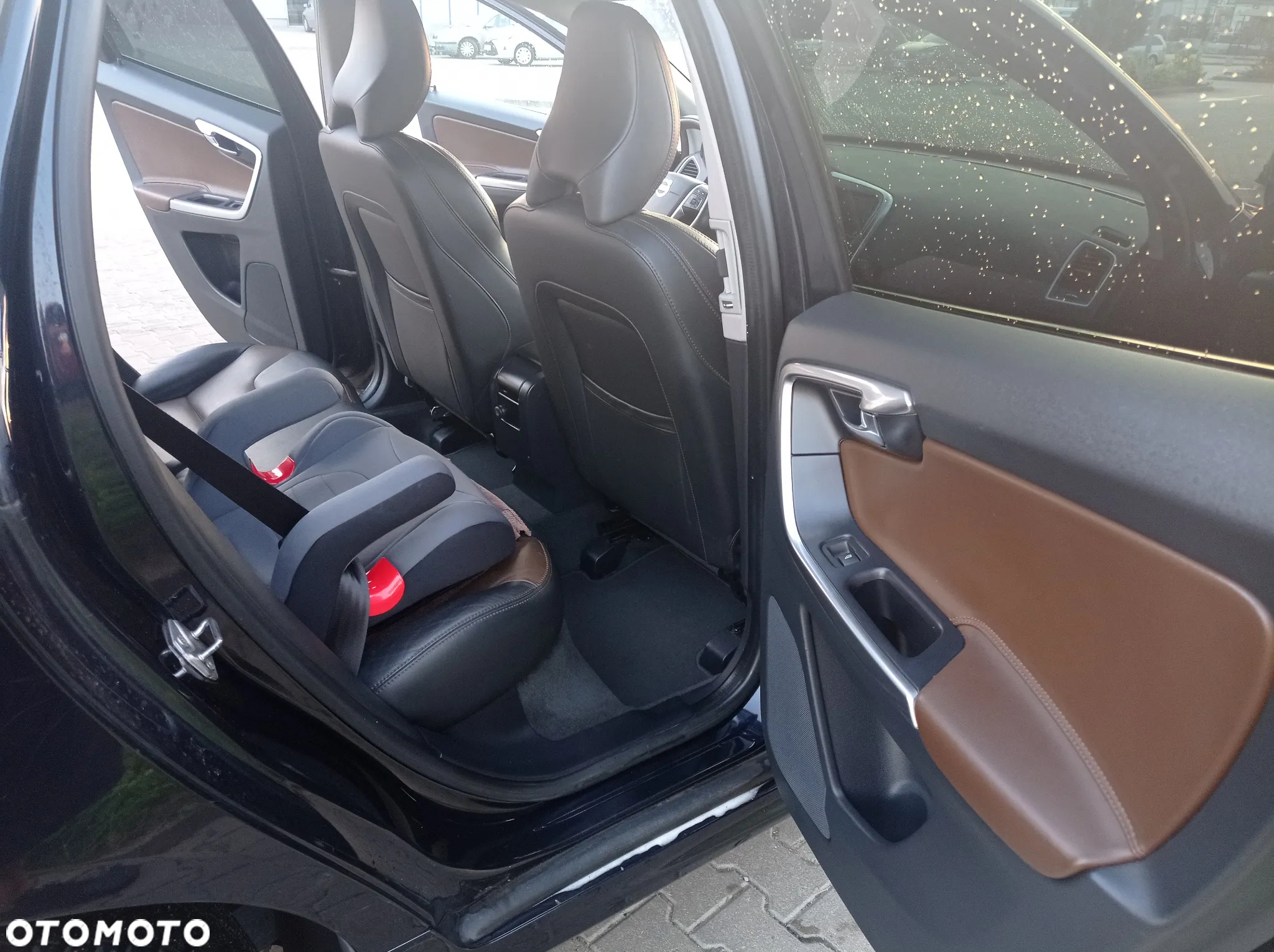 Volvo XC 60 D3 Geartronic Momentum - 11