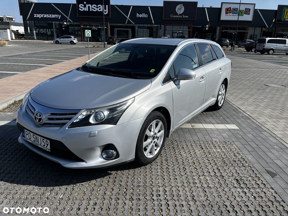 Toyota Avensis 2.0 Premium MS - 8