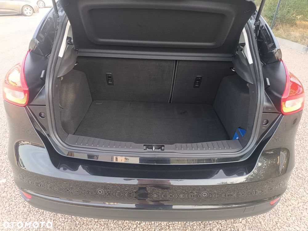 Ford Focus 1.6 TDCi DPF Start-Stopp-System Titanium - 29