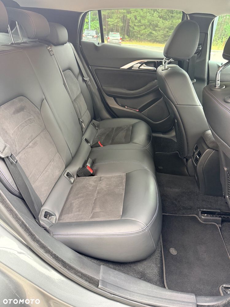 Infiniti Q30 1.5d Business Executive 7DCT - 24