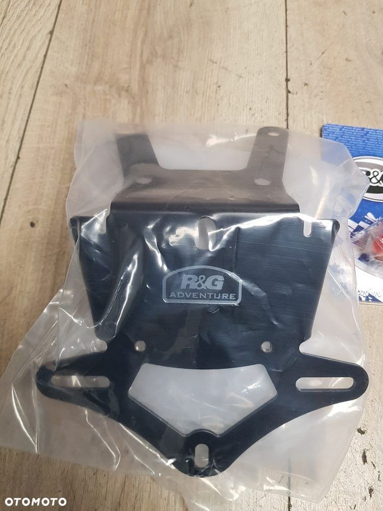 Uchwyt tablicy lampa R&G LP0150BK Honda CRF 250 Rally - 2