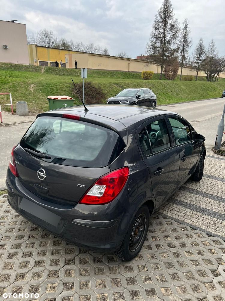 Opel Corsa 1.3 CDTI - 11